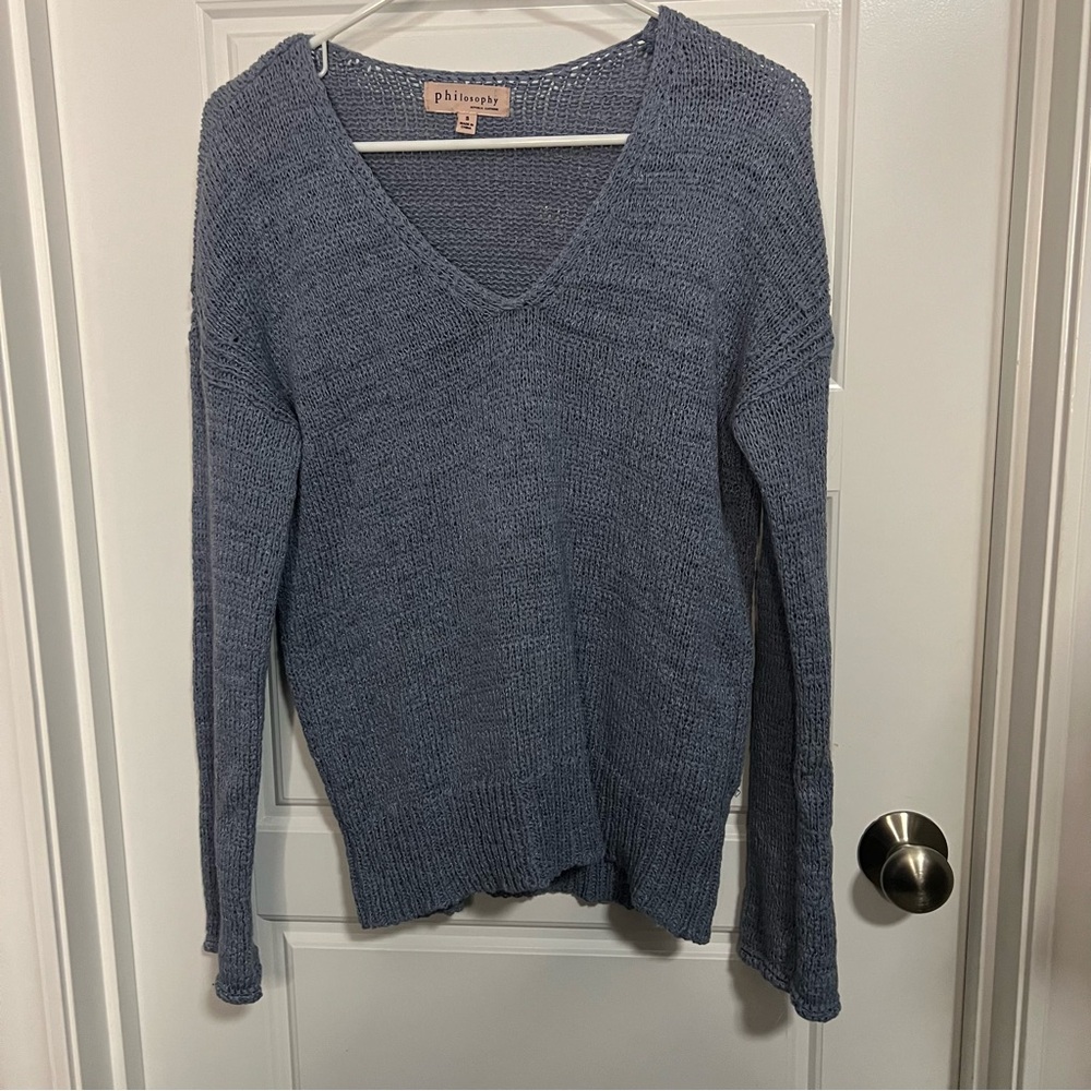 Philosophy Women's V-Neck Sweater in Soft Blue